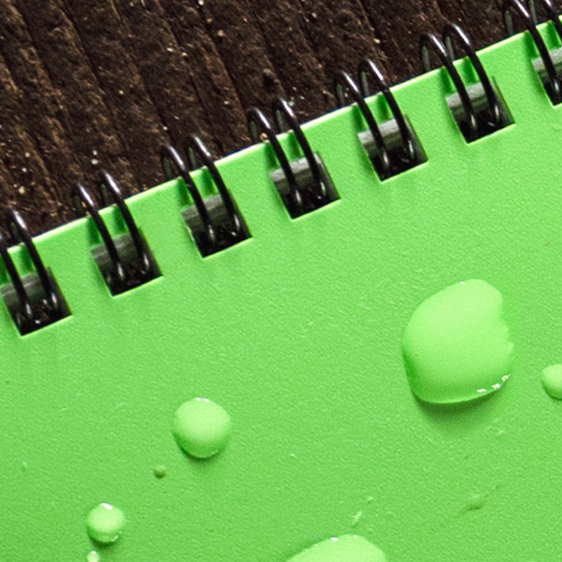 Close up of the tough wire binding