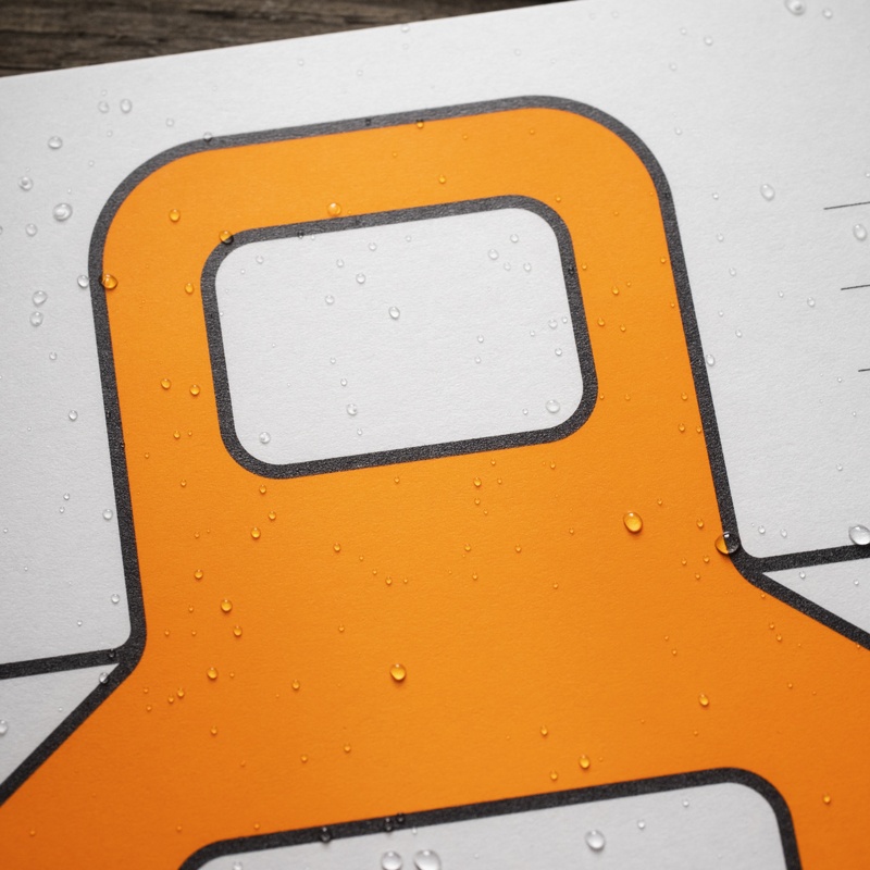 Wet target showing visibility of orange reticle.